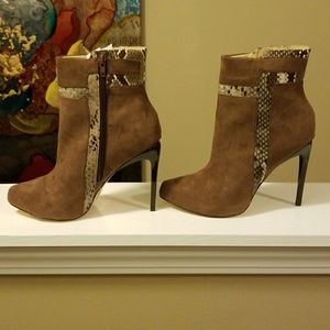Brown boots with snake skin trimming